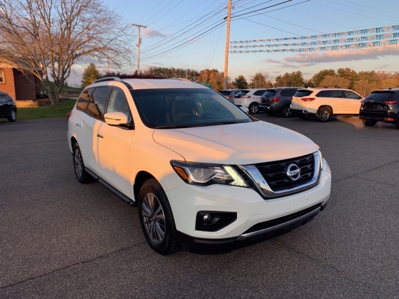 NISSAN PATHFINDER 2020 price Call for Pricing.