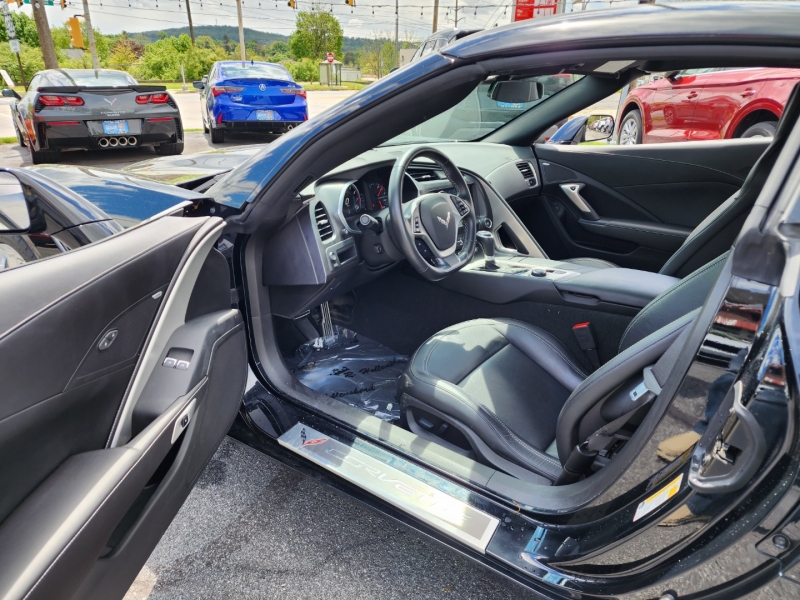 Chevrolet Corvette 2019 price $53,678