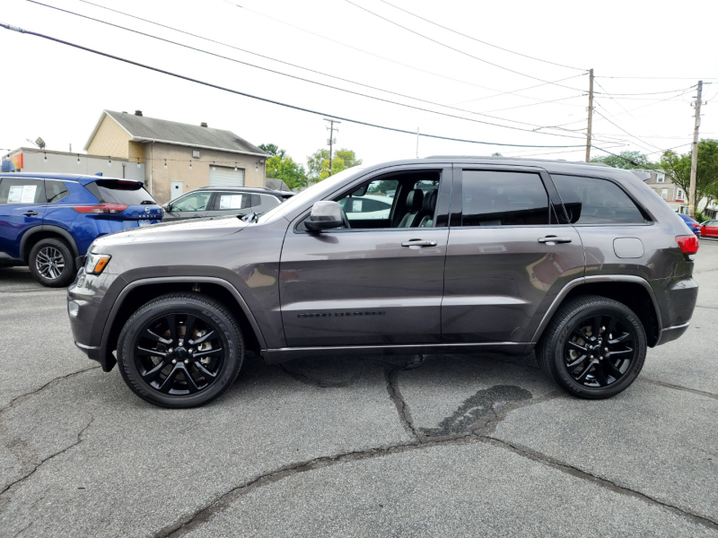 Jeep Grand Cherokee 2020 price $33,880