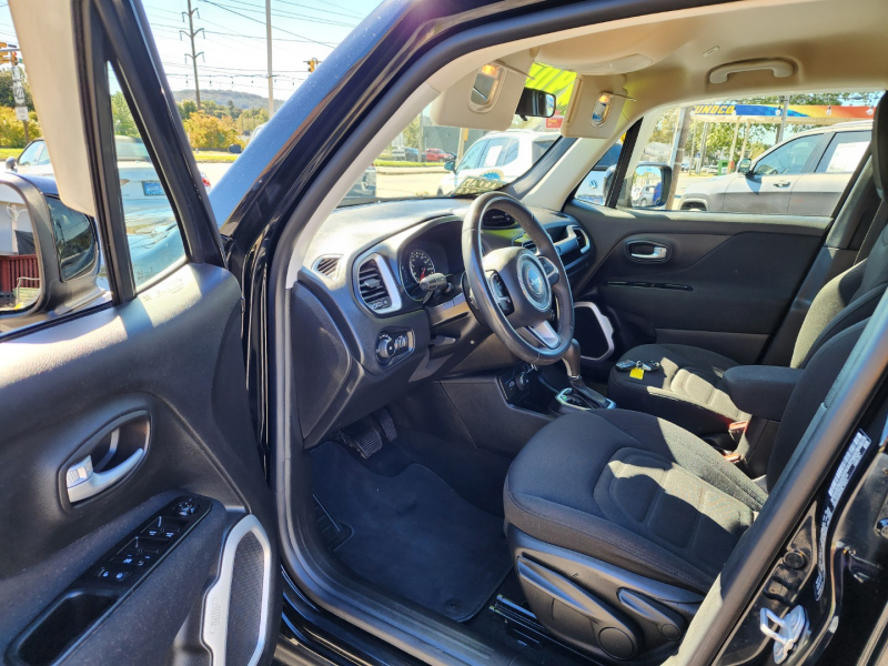 Jeep Renegade 2019 price $13,975