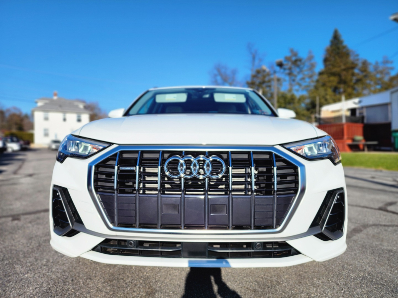 Audi Q3 2022 price $36,900