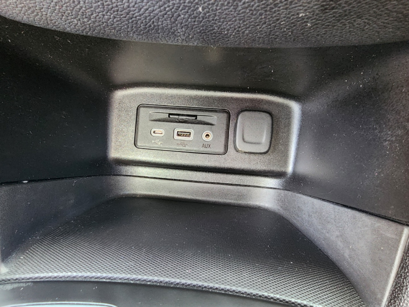 Chevrolet Equinox 2019 price $18,900