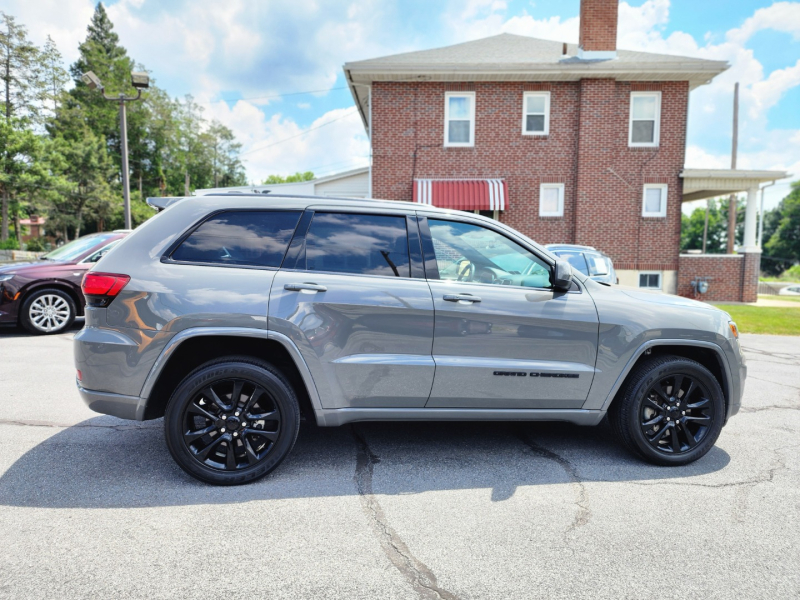 Jeep Grand Cherokee 2021 price $30,959