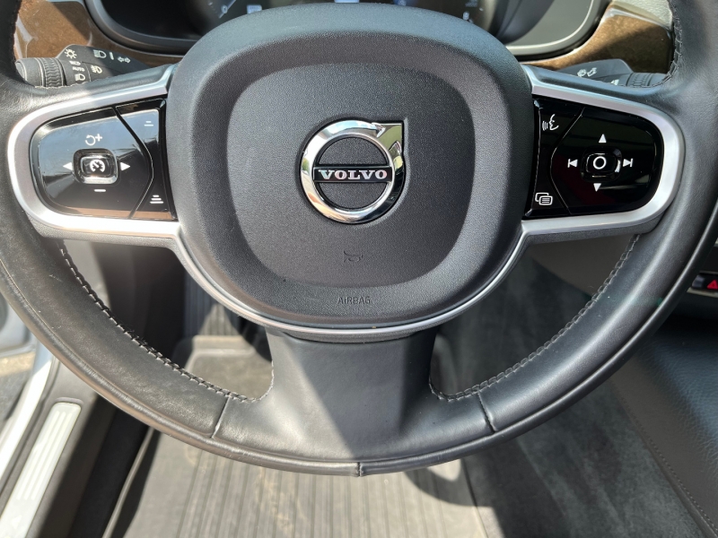 Volvo S90 2018 price $27,750