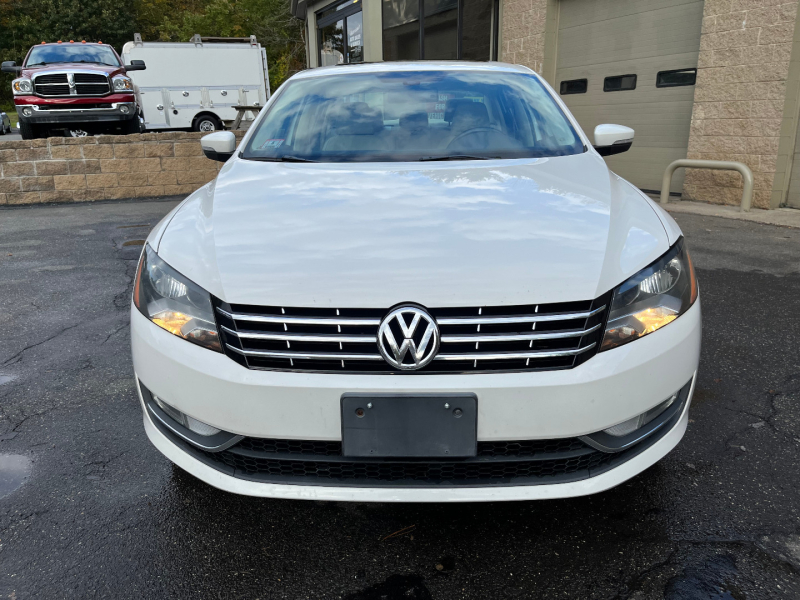 Volkswagen Passat 2013 price $12,750