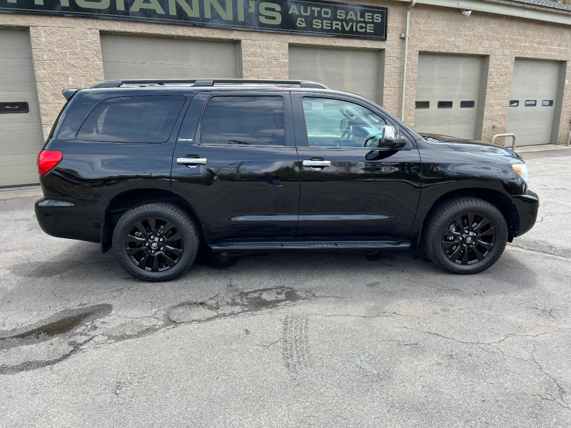 Toyota Sequoia 2015 price $30,000