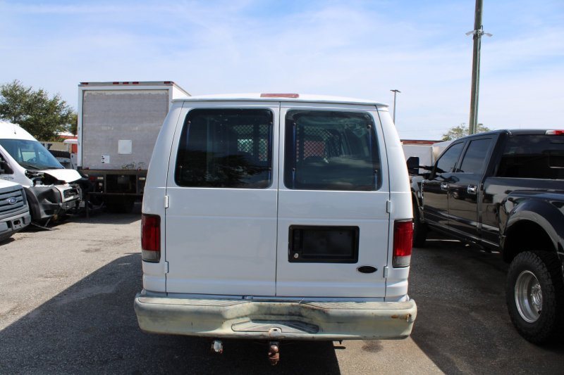 Ford E350 Extended Cargo Van 2003 price $9,900