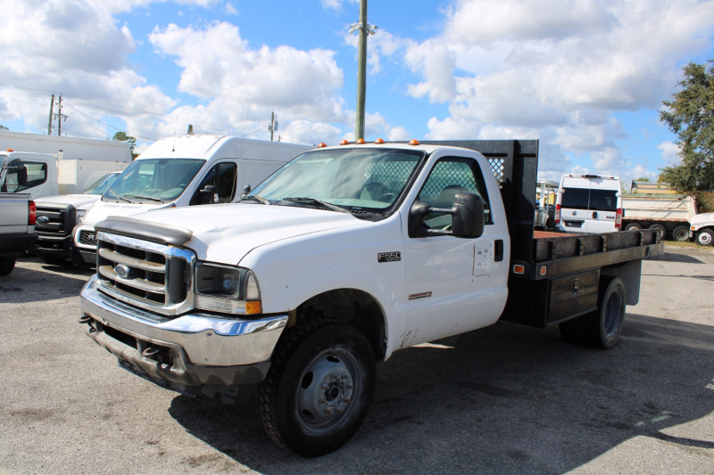 Ford F550 4x4 Flatbed 2004 price $8,999