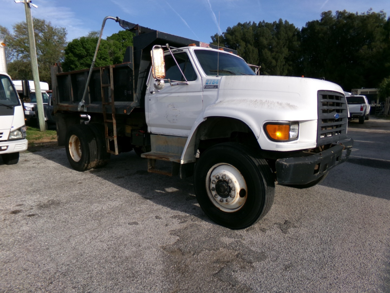 Ford F800 Dump Truck 6 Yard 1997 price $6,800