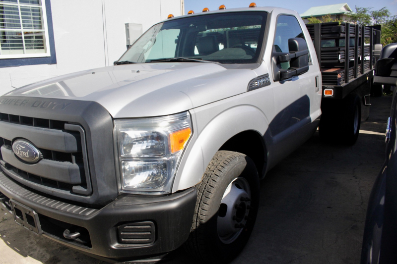 Ford Super Duty F-350 XL 8Km Flat Bed DRW/Dually real w 2015 price 