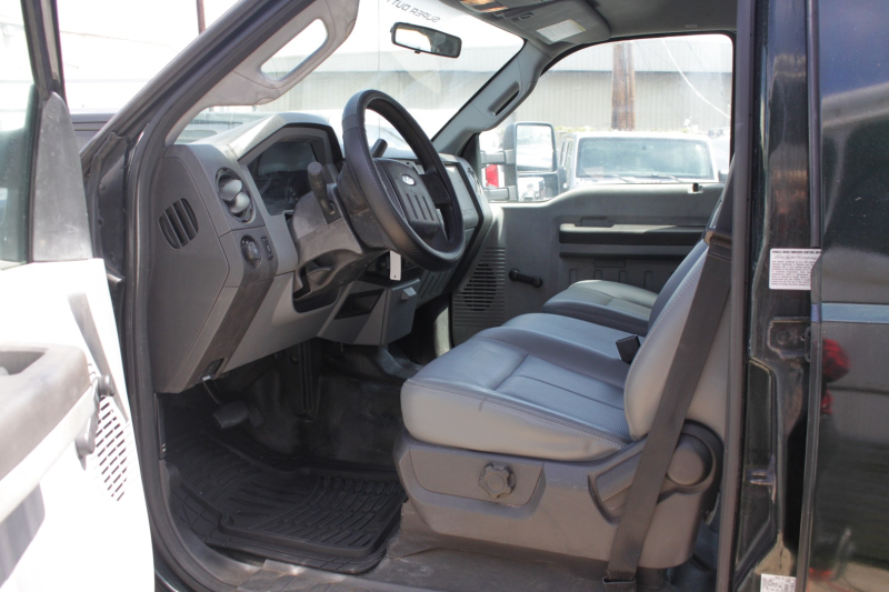 Ford Super Duty F-450/4WD 22Km Crew Cab XL 2012 price 