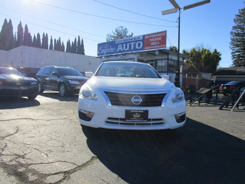 Nissan Altima 2015 price $12,995