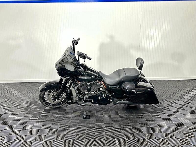 Harley-Davidson FLHXS 2018 price $18,980