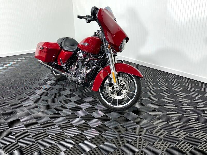 Harley-Davidson FLHX 2021 price $18,980