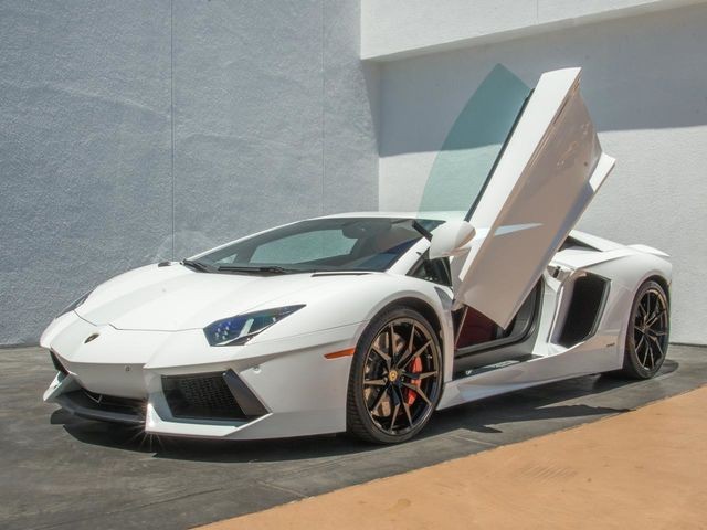 Lamborghini Aventador 2014 price $320,000