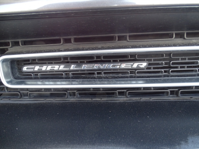 Dodge Challenger 2015 price $13,999