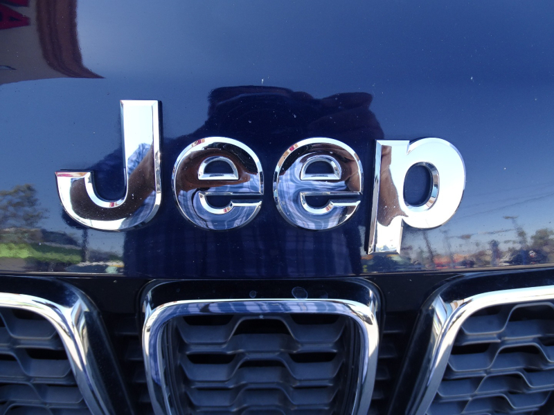 Jeep Grand Cherokee 2017 price $19,995