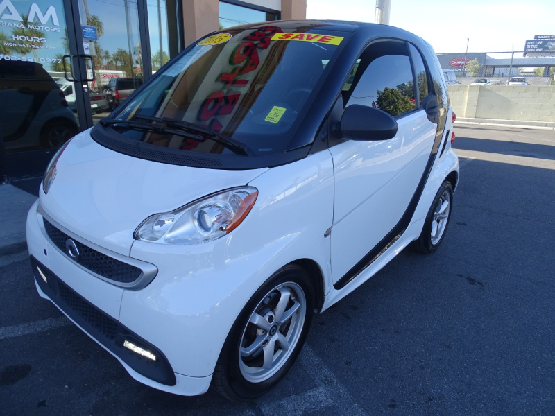 Smart fortwo 2015 price $7,999