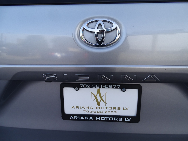 Toyota Sienna 2013 price $18,999