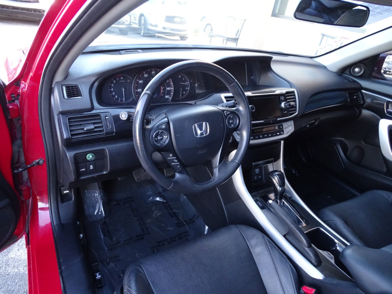 Honda Accord Cpe 2013 price $13,999