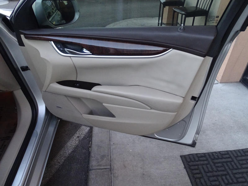 Cadillac XTS 2013 price $11,999