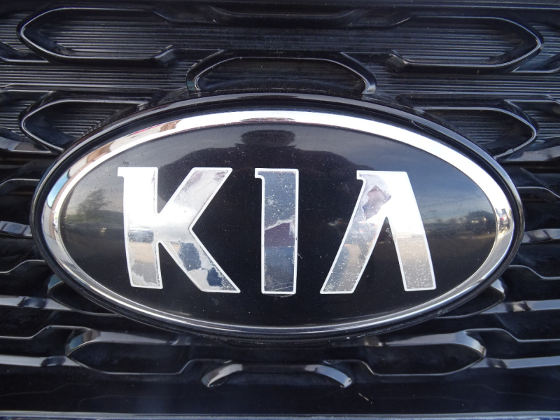 Kia Sorento 2014 price $9,999