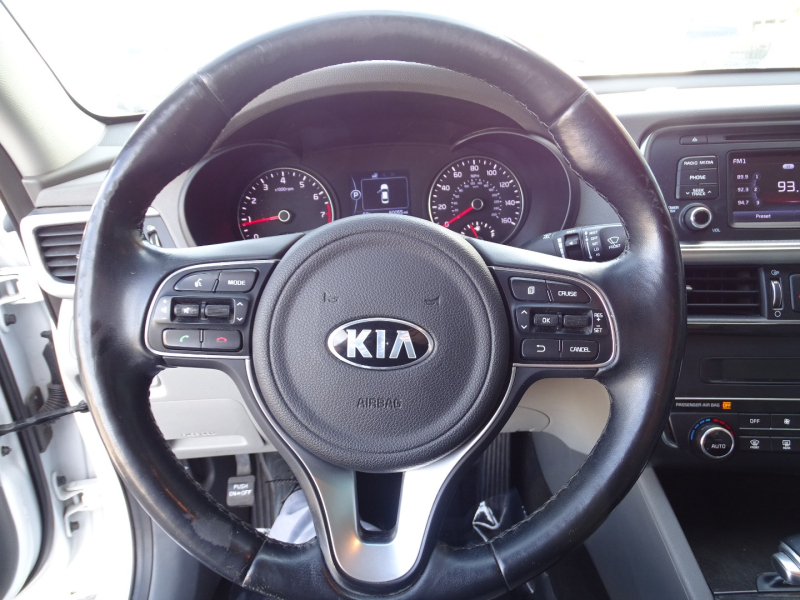 Kia Optima 2016 price $11,999