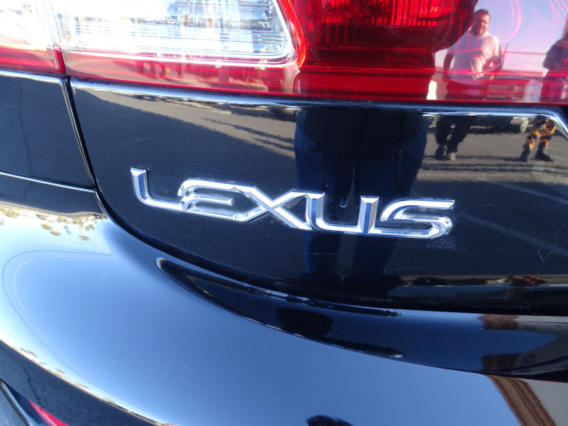 Lexus IS 250C 2015 price $19,999