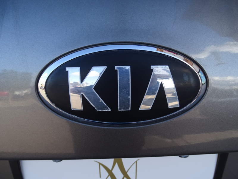 Kia Sorento 2014 price $11,999