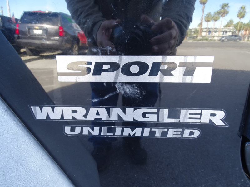 Jeep Wrangler Unlimited 2014 price $15,999