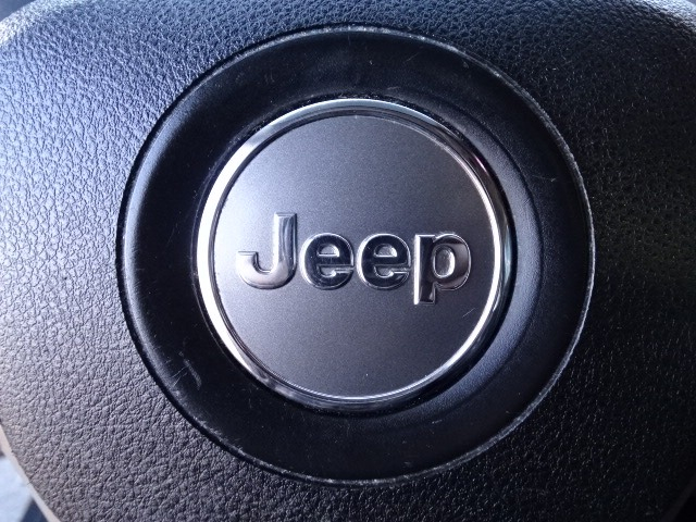 Jeep Cherokee 2018 price $13,999