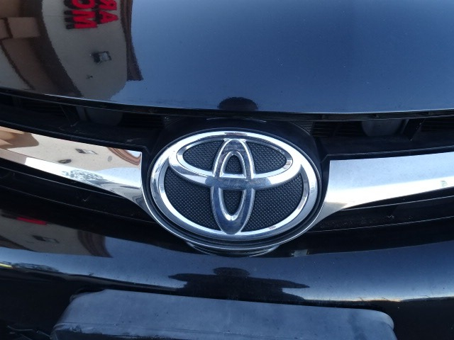 Toyota Camry 2016 price $17,999