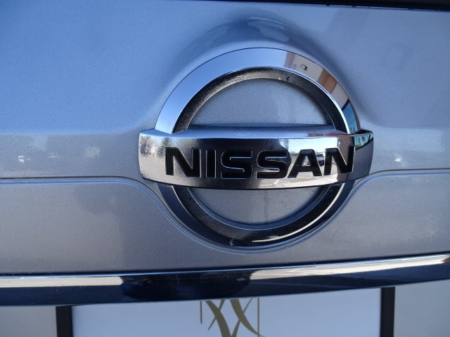 Nissan Rogue 2017 price $14,999