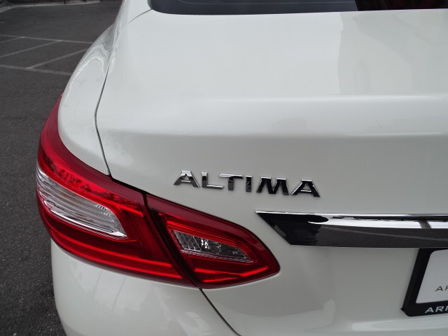 Nissan Altima 2016 price $12,999