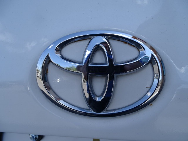 Toyota Corolla 2018 price $13,999