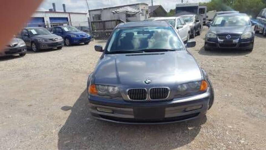 BMW 325 2001 price $3,495