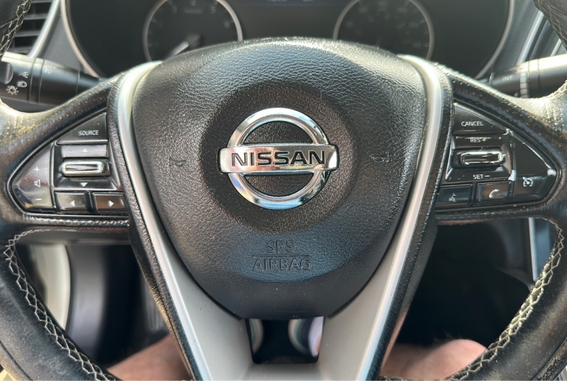 Nissan Maxima 2016 price $14,995