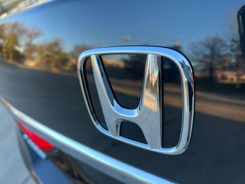 Honda Accord Sedan 2014 price $12,995
