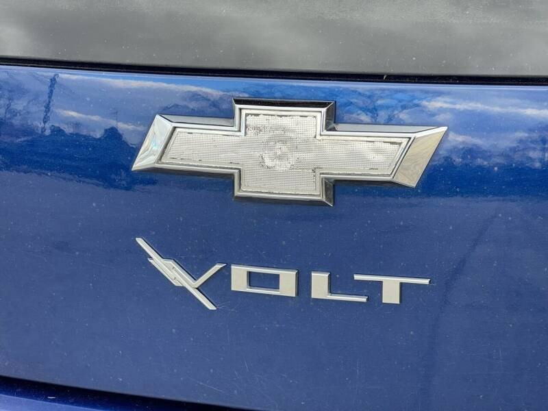 Chevrolet Volt 2013 price $8,991