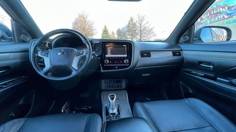 Mitsubishi Outlander PHEV 2020 price $19,991