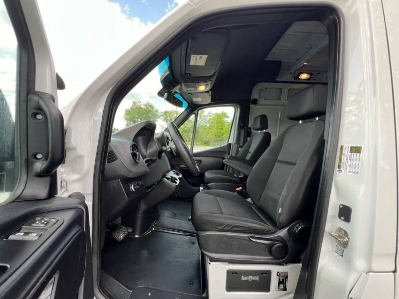 Mercedes-Benz Sprinter Van 2021 price $36,991