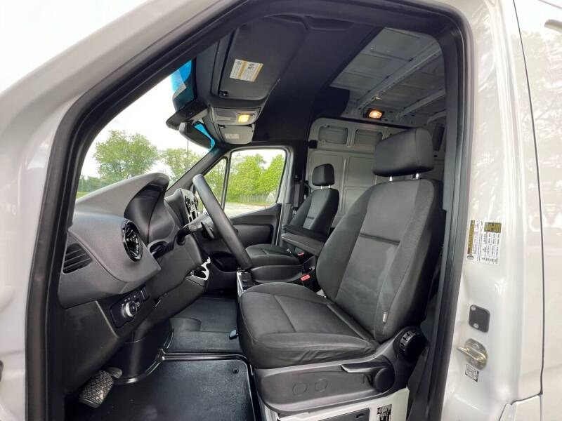 Mercedes-Benz Sprinter Van 2021 price $36,991