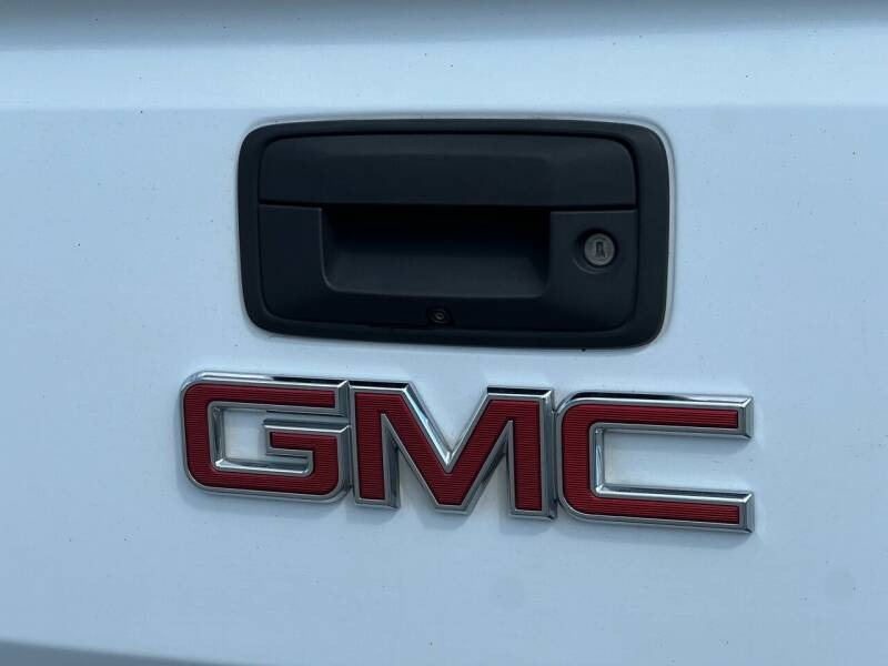 GMC Sierra 2500HD 2015 price $24,495