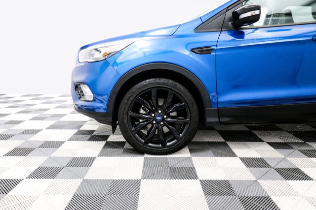 Ford Escape 2019 price $33,900