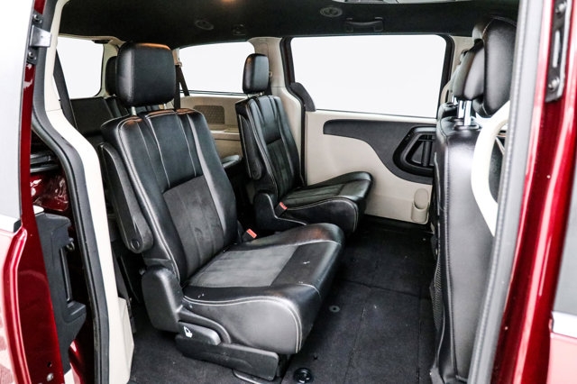 Dodge Grand Caravan 2019 price Call for Pricing.