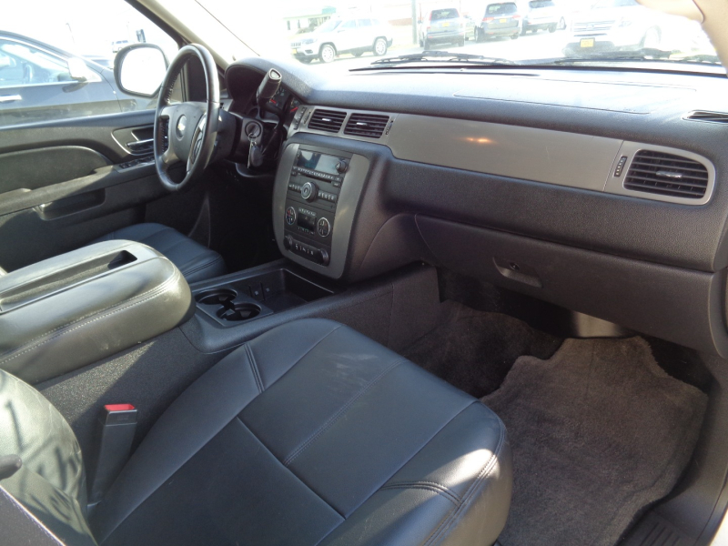 Chevrolet Tahoe 2011 price $11,495