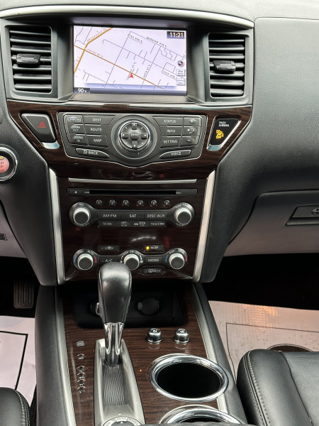 Nissan Pathfinder 2014 price $12,950