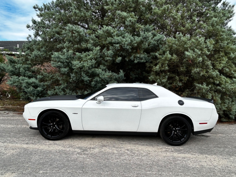 DODGE CHALLENGER 2016 price $17,499