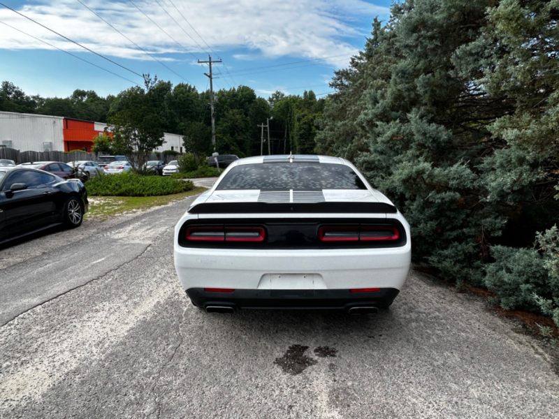 DODGE CHALLENGER 2016 price $17,499