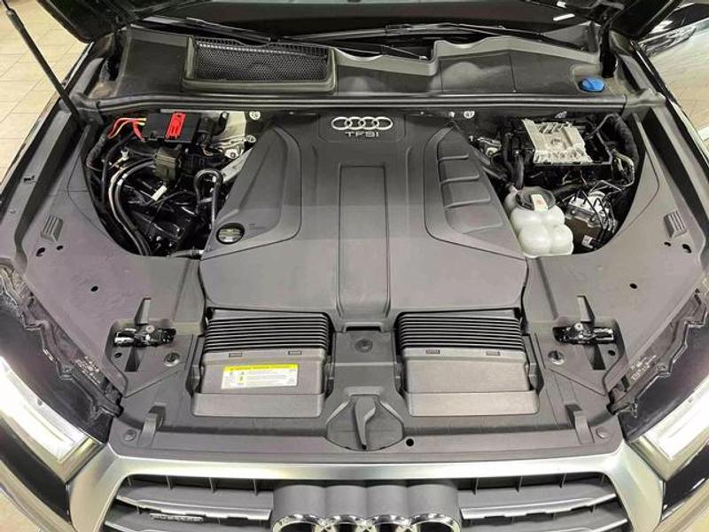 Audi Q7 2018 price $23,999